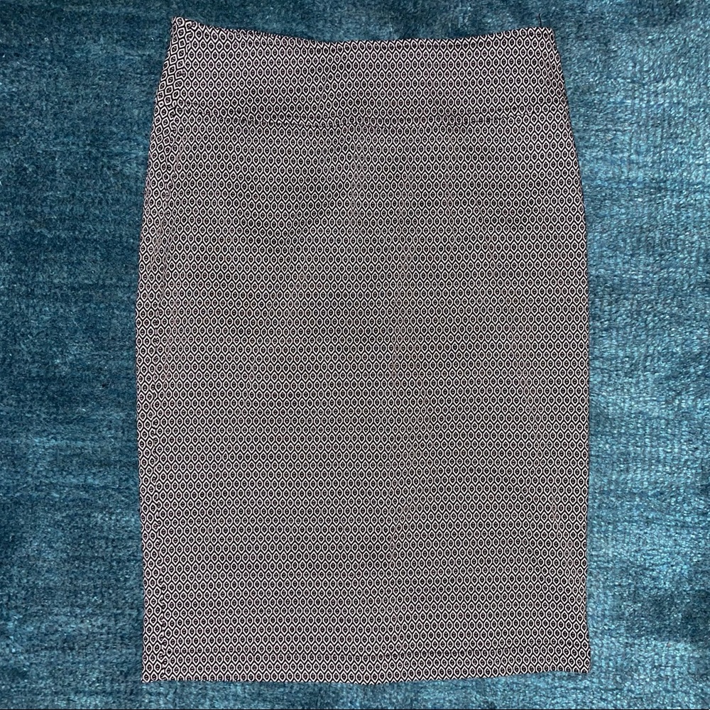 NWOT Ladies Pencil Skirt
